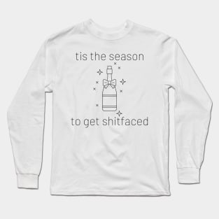 Tis The Season To Get Shitfaced. Christmas Humor. Rude, Offensive, Inappropriate Christmas Stocking Design In Black Long Sleeve T-Shirt